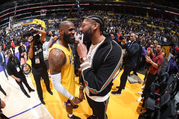 幕后驱动因 幕后驱动因